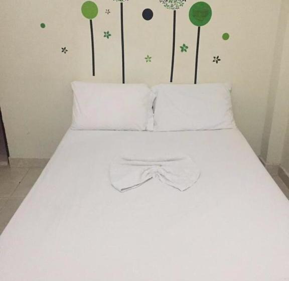 בית מלון כפרי Laurel Plaza 46