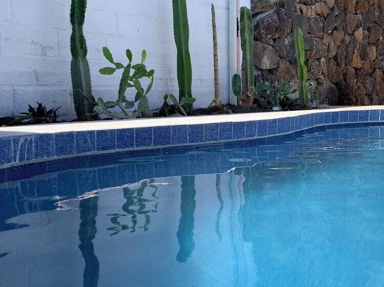 بنسيون Casa Pimampiro