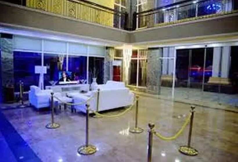 پانسیون Room In Lodge   Hampton Towers Spa