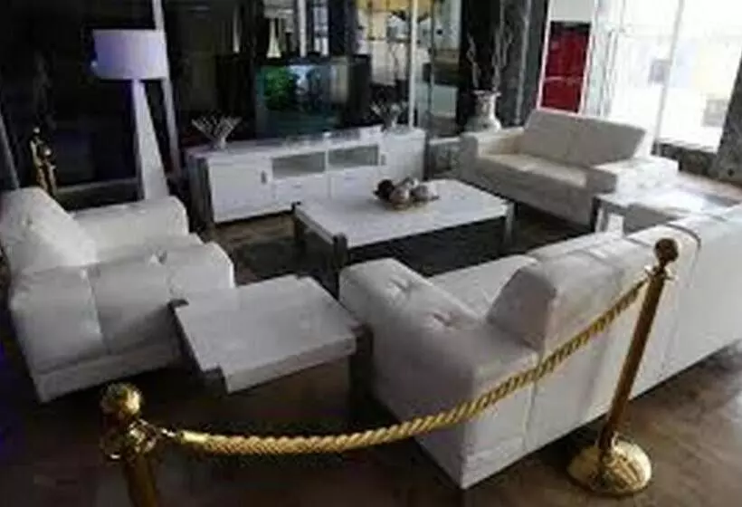 پانسیون Room In Lodge   Hampton Towers Spa