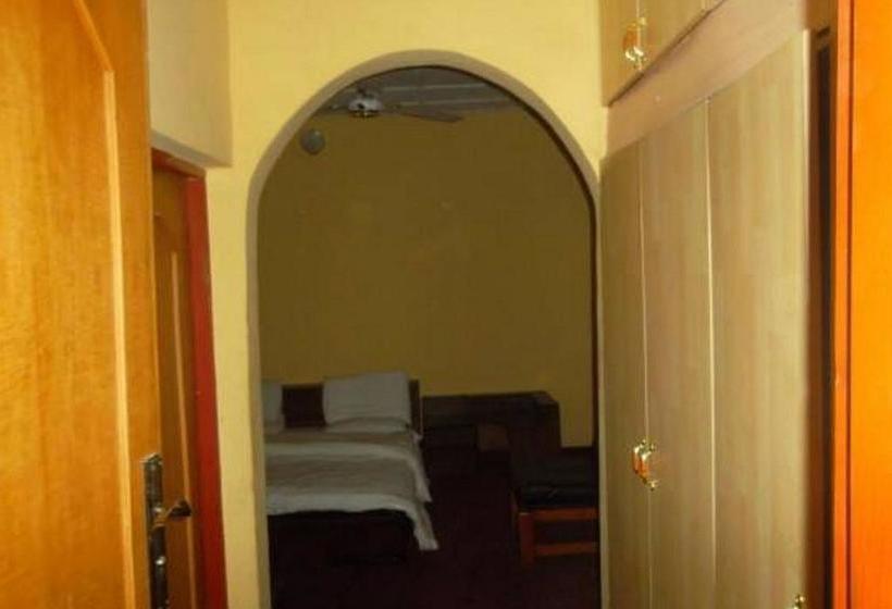 پانسیون Gombe Jewel  Kaduna