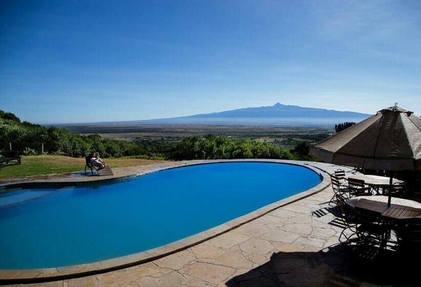 استراحتگاه Le Tai Farm House Near Solio Game Reserve