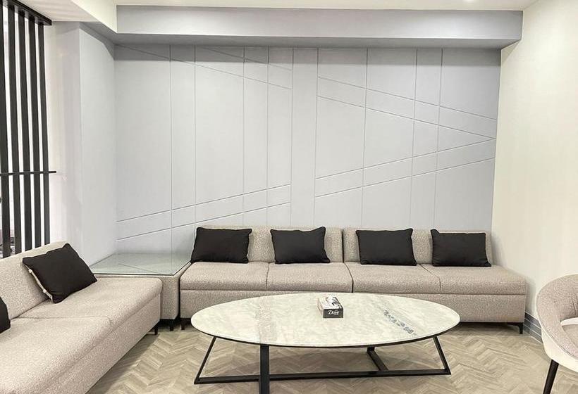 Bedchambers Serviced Apartments, Mg Road