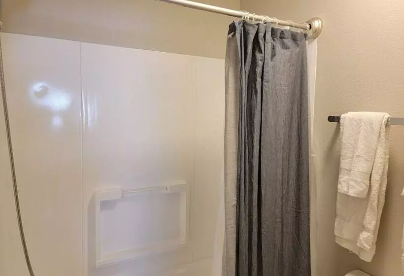 Stayspro   Hollywood Homes Minutes To Everything Spacious And Free Parking