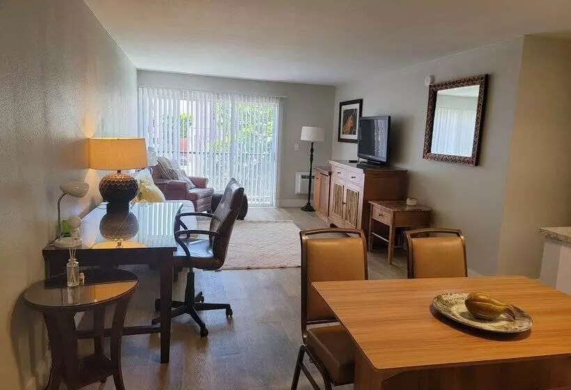 Stayspro   Hollywood Homes Minutes To Everything Spacious And Free Parking