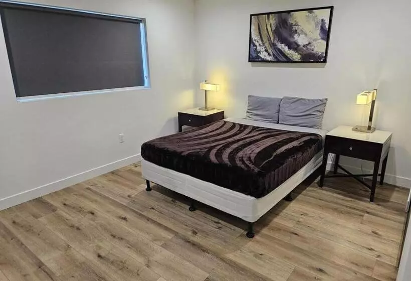 Stayspro   Hollywood Homes Minutes To Everything Spacious And Free Parking