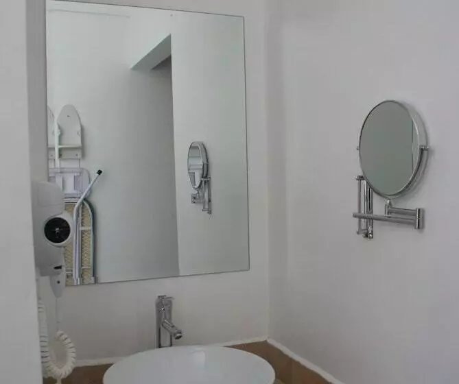 Hotelli Capital Frontera