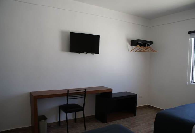 هتل Capital Frontera