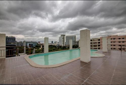 Hotel Chris Whitefield