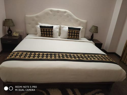 Hotel Chris Whitefield