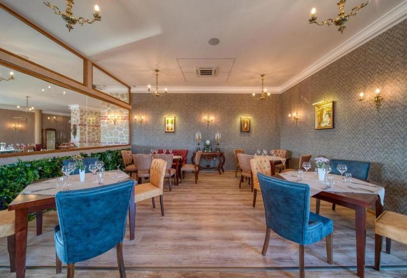 בית מלון כפרי Residence Konstantina Palace