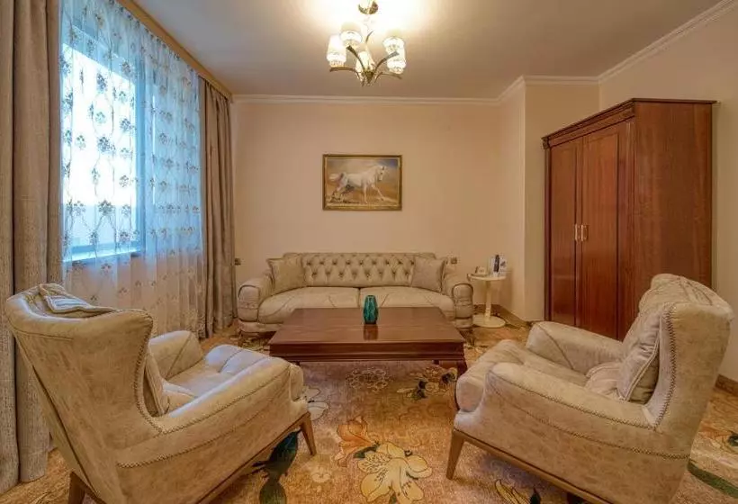 هتل Residence Konstantina Palace