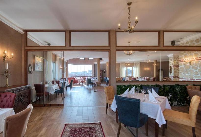 בית מלון כפרי Residence Konstantina Palace