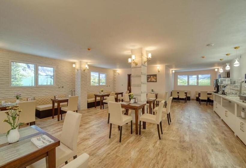 בית מלון כפרי Residence Konstantina Palace