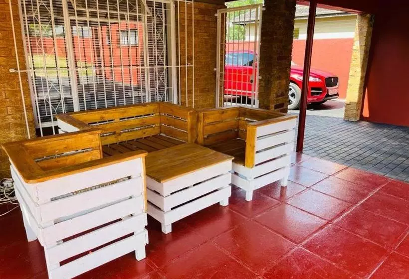 پانسیون Ithonsi Guesthouse And Spa