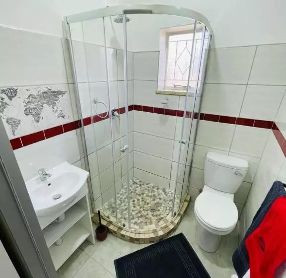 پانسیون Ithonsi Guesthouse And Spa