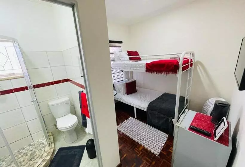 پانسیون Ithonsi Guesthouse And Spa