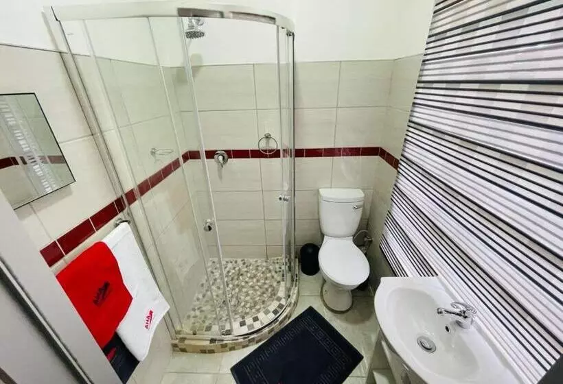 پانسیون Ithonsi Guesthouse And Spa