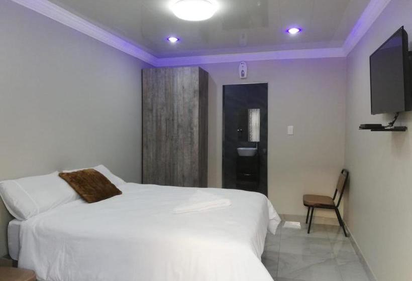 펜션 Martyrs Guest House Palace