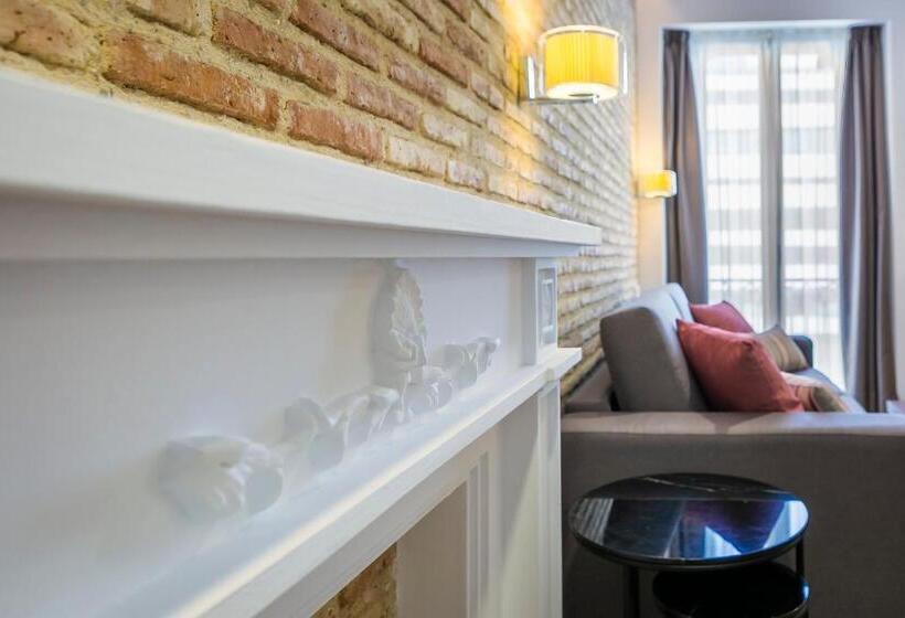 Aquitania Home Suites