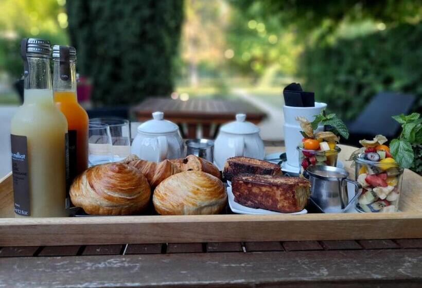 ベッドアンドブレックファースト Chambre D Hôtes Sophora   Les Clés Des Lys