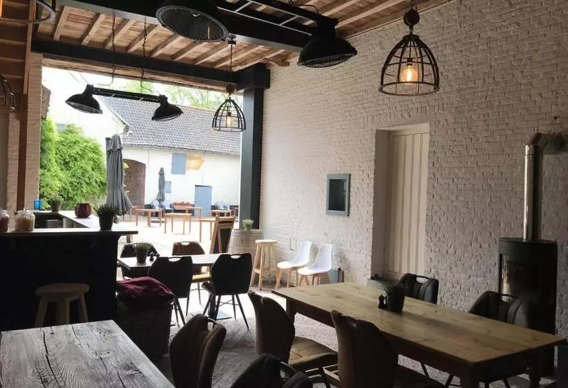 Aamiaismajoitus (B&B) Hofstede Ter Biest