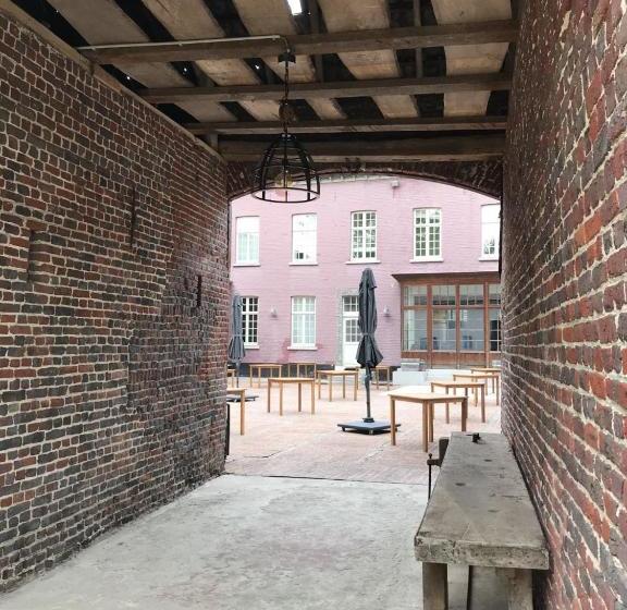 تختخواب و صبحانه Hofstede Ter Biest