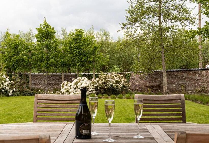 تختخواب و صبحانه Hofstede Ter Biest