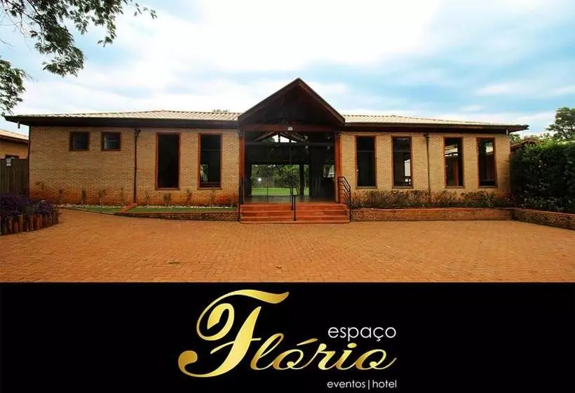 Hotelli Espaço Flório
