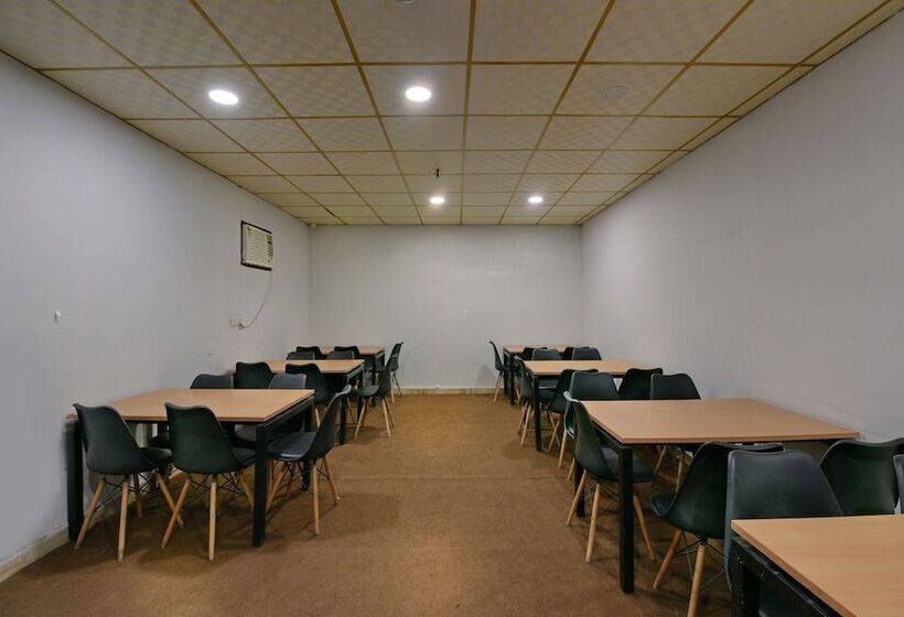 هتل Olive Saffron