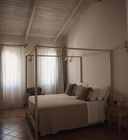 ホテル Relais Colle Buono