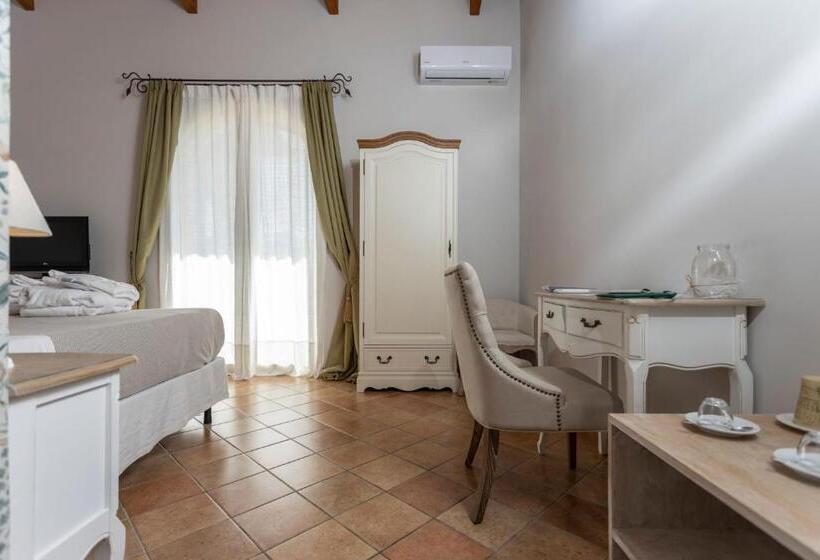 ホテル Relais Colle Buono