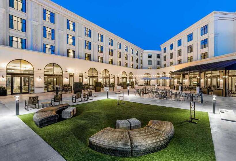 בית מלון כפרי The Hamilton Alpharetta, Curio Collection By Hilton