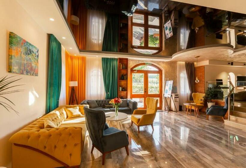 هتل Tsinandali Resort & Spa