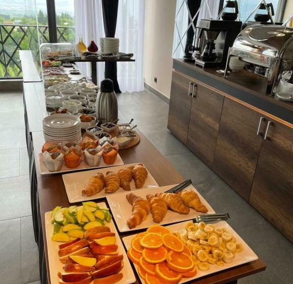 هتل Tsinandali Resort & Spa