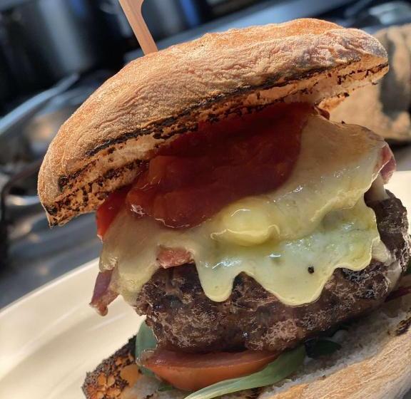 The Three Crowns B&b