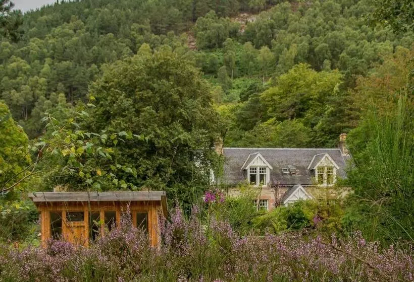 Westward Bed And Breakfast