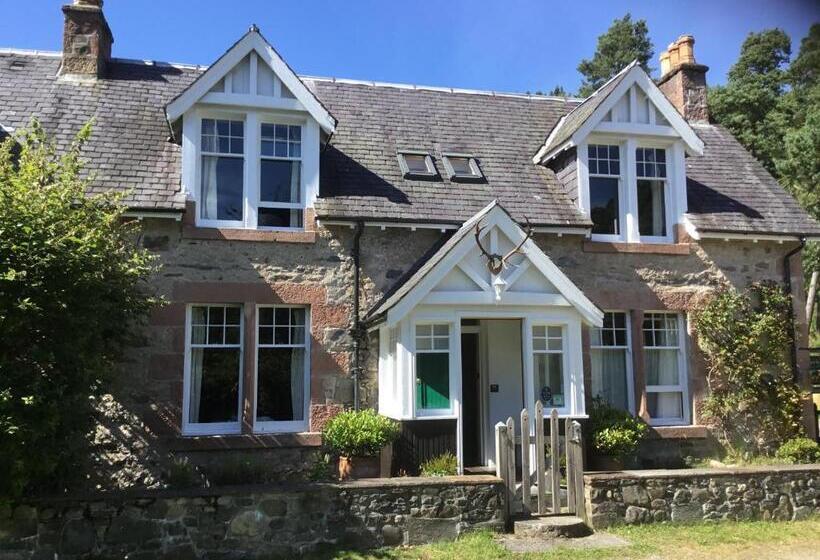 Westward Bed And Breakfast