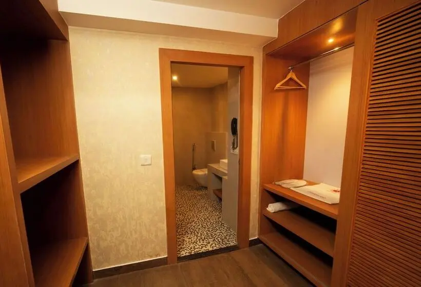 Hotel Abhyagama