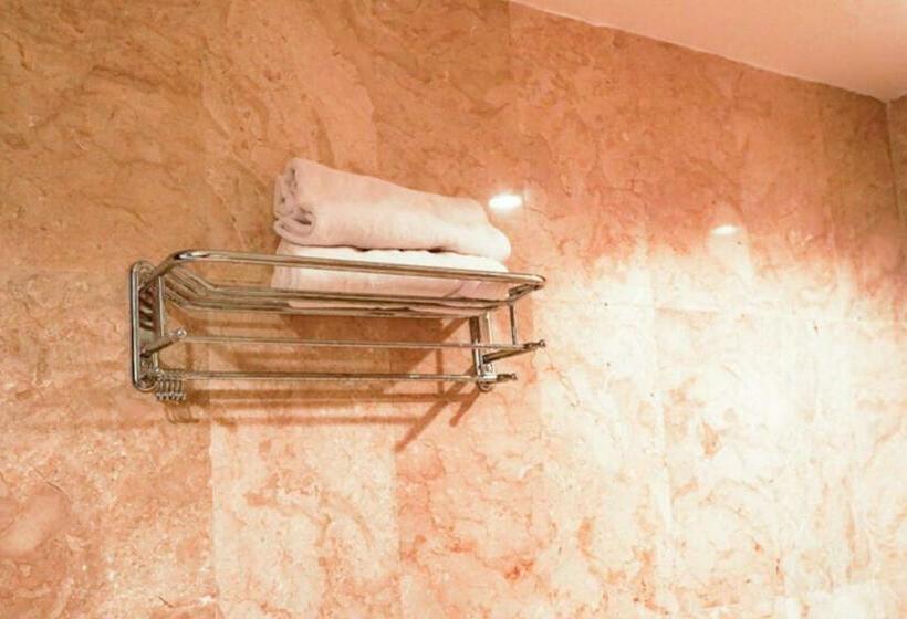 בית מלון כפרי Koolkost @ Bypass Jimbaran