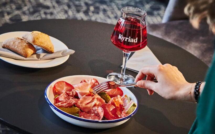 酒店 Kyriad Combslaville Senart