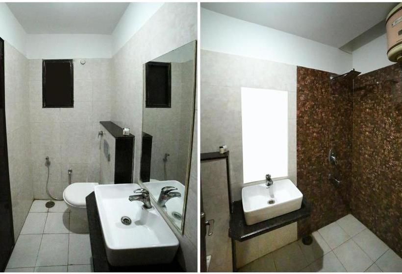 בית מלון כפרי Oyo 79591 Flagship  Shivalay