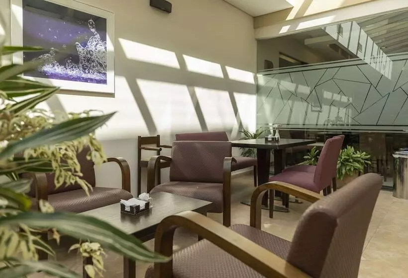 Blank Hotel Recoleta