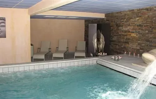 Отель Vacancéole Hôtel Las Motas