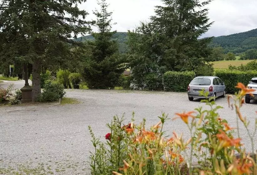 Отель A L'arbre Vert