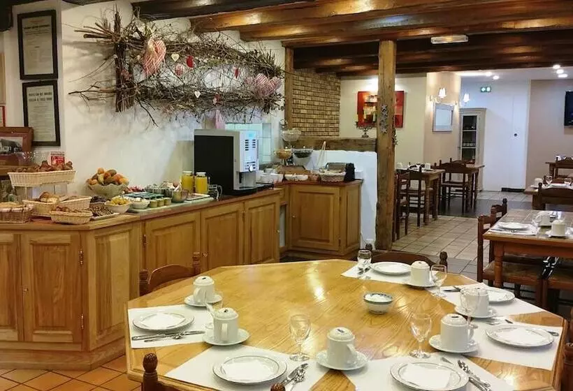 Отель A L'arbre Vert