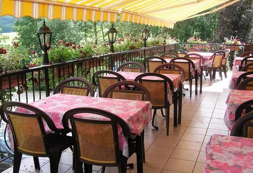 Отель A L'arbre Vert