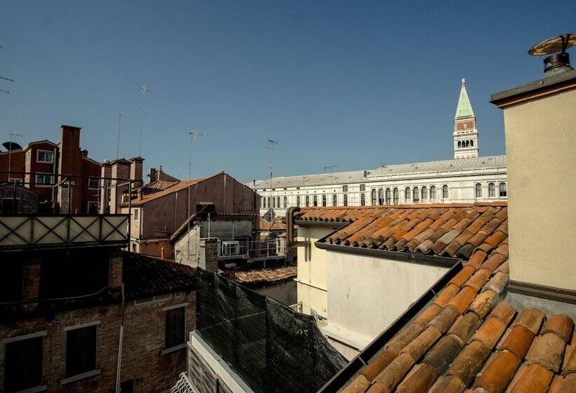 Hotel Antigo Trovatore