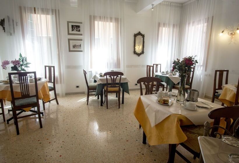 Hotel Antigo Trovatore