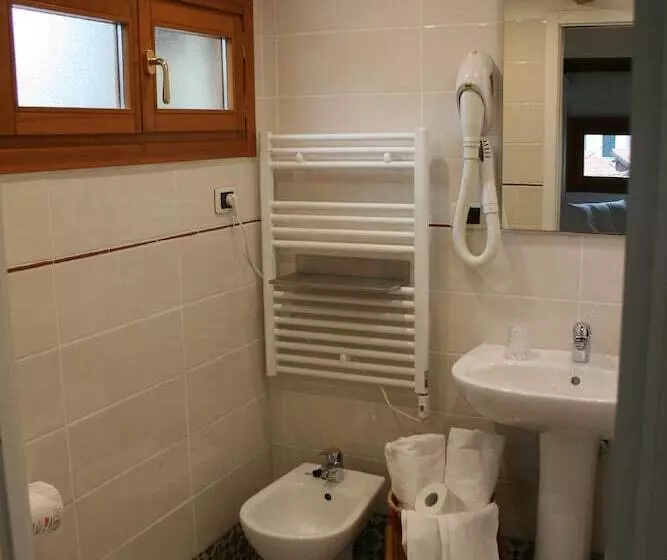 هتل Antigo Trovatore